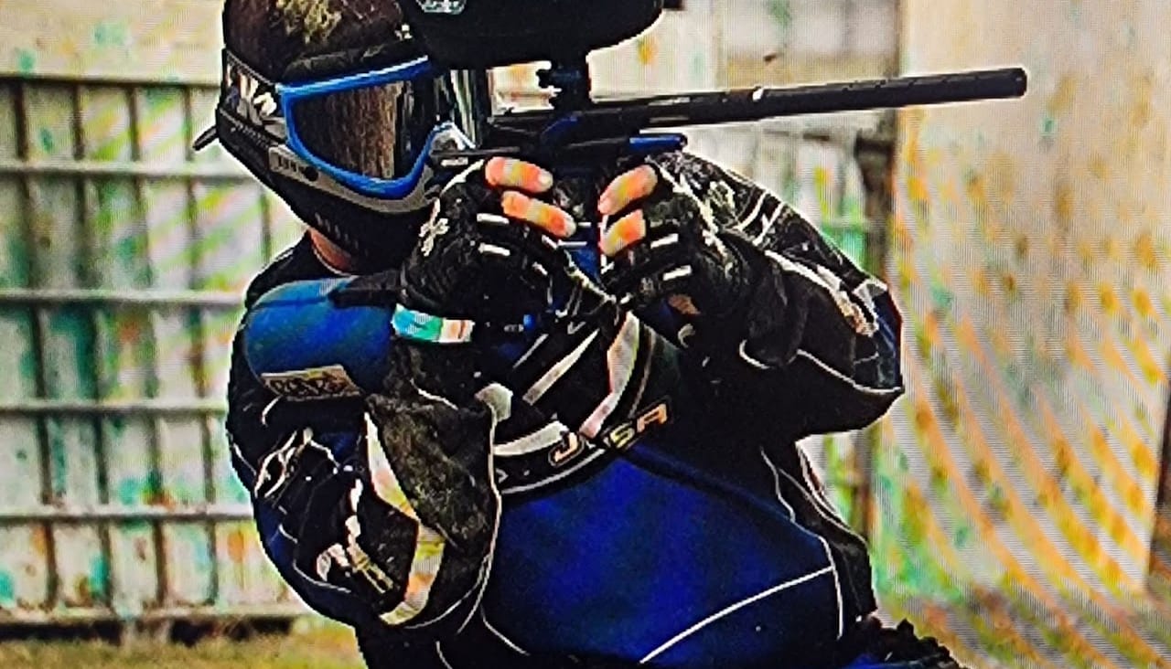 Zdjęcie 1 - Paintball XXL – Adrenalina i Świetna Zabawa!